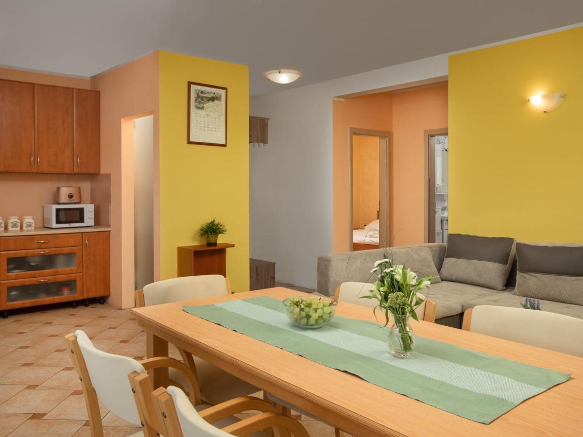 Holiday Home Lavendel - Mlk159 By Interhome Dobrinj Eksteriør bilde