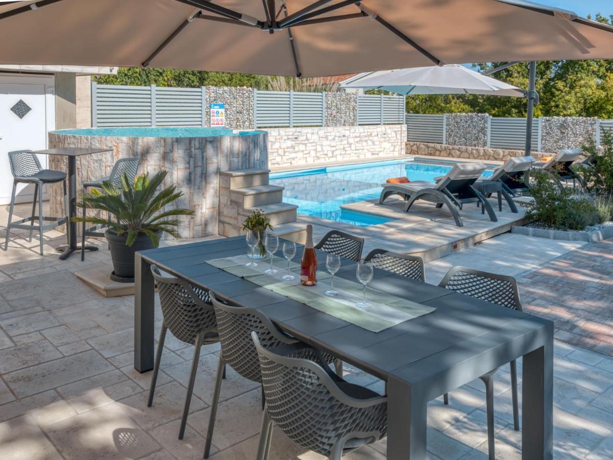 Holiday Home Lavendel - Mlk159 By Interhome Dobrinj Eksteriør bilde