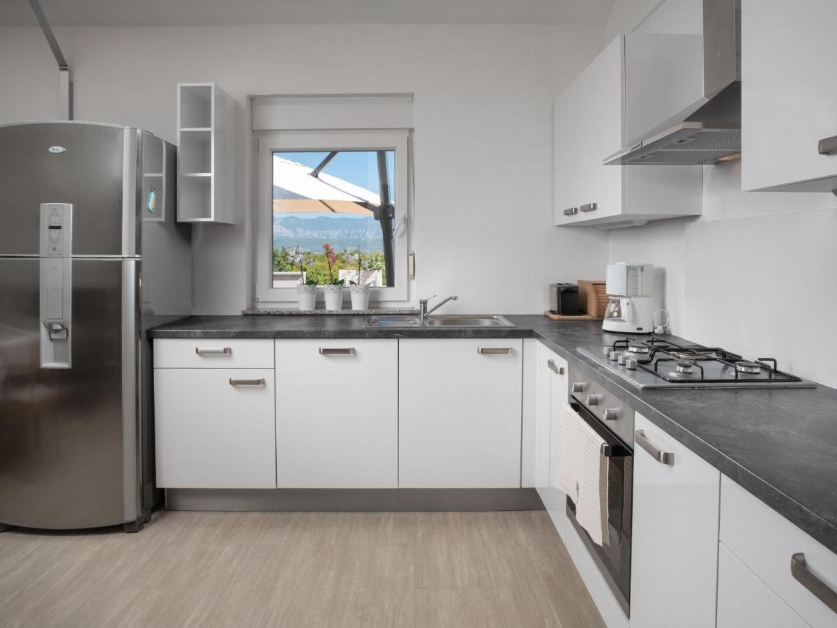 Holiday Home Lavendel - Mlk159 By Interhome Dobrinj Eksteriør bilde